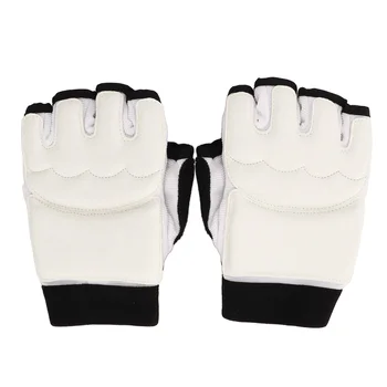 Боксерские перчатки с прочным захватом, дышащие, 1 пара эластичных перчаток для тхэквондо с регулируемым поглощением пота для боевых искусств