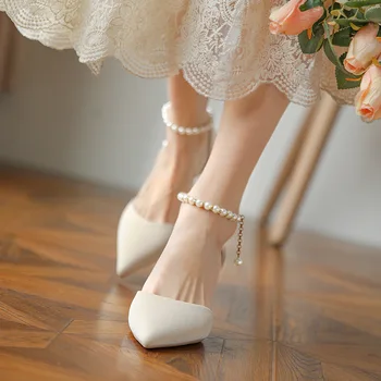 Жемчужная цепочка, Свадебные туфли с острым носком и жемчугом, Туфли на тонком каблуке, Свадебные туфли на высоком каблуке, женские вечерние сандалии с ремешком на щиколотке mujer