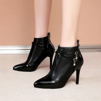 Женская обувь французского дизайна 2023, осень и зима, новые модные короткие ботинки на высоком каблуке, универсальные женские ботинки для поездок на работу