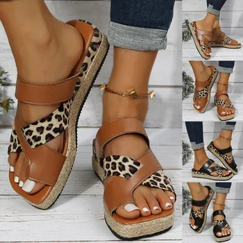 Женские модные пляжные сандалии на платформе с круглым носком и квадратным носком из кожи с леопардовым принтом