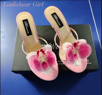 Женские розовые босоножки из лакированной кожи с цветочным декором, повседневная обувь на шпильке с открытым носком, босоножки на высоком каблуке, женская обувь