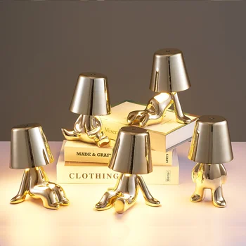 Маленький Золотой Человечек Лампа Украшение дома Стол Мыслителя USB Перезаряжаемая Сенсорная золотая настольная лампа для кабинета Декор бара в спальне