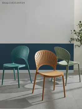 Современный минималистичный пластиковый стул для столовой со спинкой для дома, выдалбливают сетку для креативного отдыха, обеденный стул в скандинавской оболочке красного цвета.