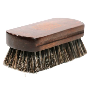 Щетка для чистки кожаного текстиля в салоне автомобиля с деревянной ручкой из конского волоса